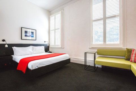 Middle Park Hotel - Geraldton Accommodation 0