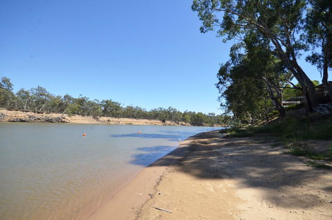 Tasman Holiday Parks - Merool On The Murray - Geraldton Accommodation 7