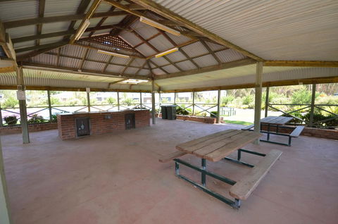 Tasman Holiday Parks - Merool On The Murray - Geraldton Accommodation 37