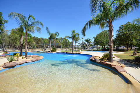 Tasman Holiday Parks - Merool On The Murray - Geraldton Accommodation 4