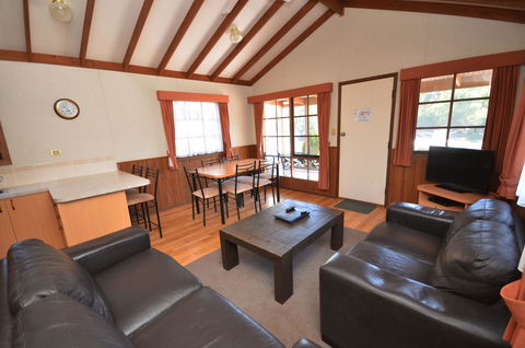 Tasman Holiday Parks - Merool On The Murray - Geraldton Accommodation 13