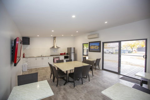 All Seasons Mildura Holiday Park - Geraldton Accommodation 6