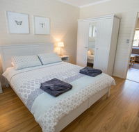 The Blue Door Villa - Geraldton Accommodation