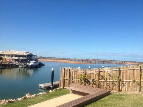 The Carnarvon Luxury Canal Home - Geraldton Accommodation 2