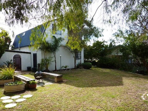 The Doo Drop Inn - Geraldton Accommodation 3