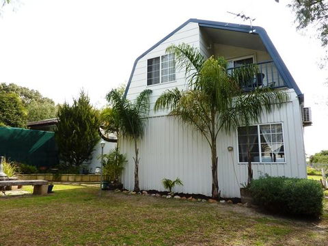 The Doo Drop Inn - Geraldton Accommodation 2