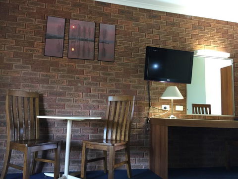The Finley Palm Motor Inn - Geraldton Accommodation 3
