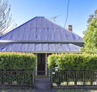The Grey House - Geraldton Accommodation