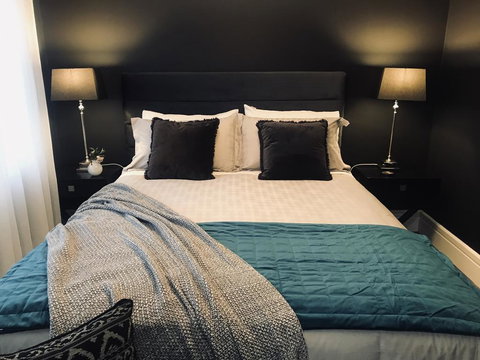 The Grove - Geraldton Accommodation 1