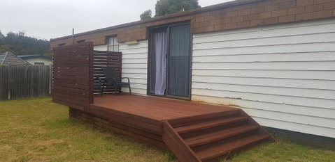 The Hut - Geraldton Accommodation 0