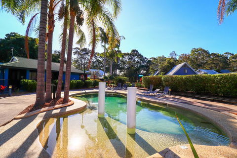 The Lakehouse In Raffetys Resort - Geraldton Accommodation 1