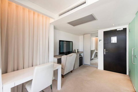 The Nest - Trendy Studio Close To Centre With Roof Terrace - Geraldton Accommodation 3