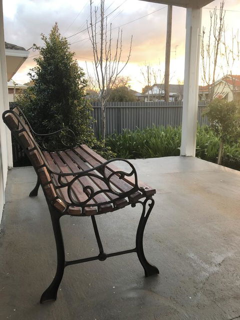 The Rested Guest 3 Bedroom Cottage West Wyalong - Geraldton Accommodation 2