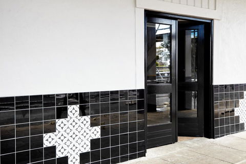 The Royal Hotel, Drouin - Geraldton Accommodation 3