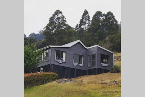 The Tin Dragon - Geraldton Accommodation 0