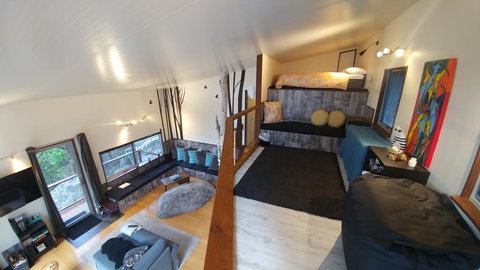The Tree House - Geraldton Accommodation 2