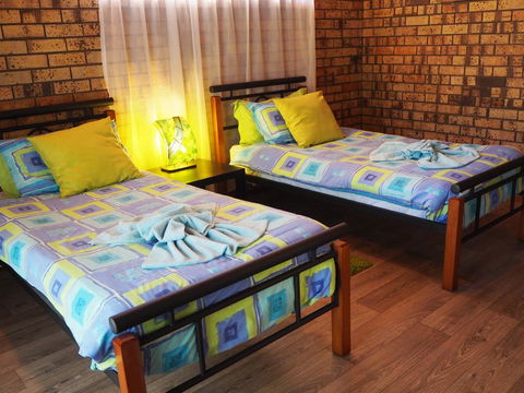 The Treehouse Mandurah - Geraldton Accommodation 2