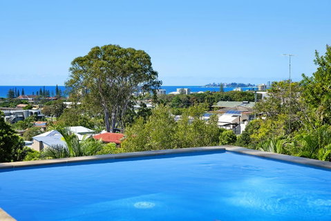 THE VIEW, TUGUN - 4 Bedrooms - Sea Views - Private Heated Pool - Geraldton Accommodation 0