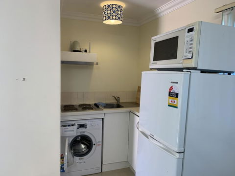 Thornleigh Garden View, Comfortable & Tranquil - Geraldton Accommodation 2