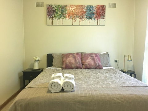 Three Sisters Garden Cottage - Geraldton Accommodation 2