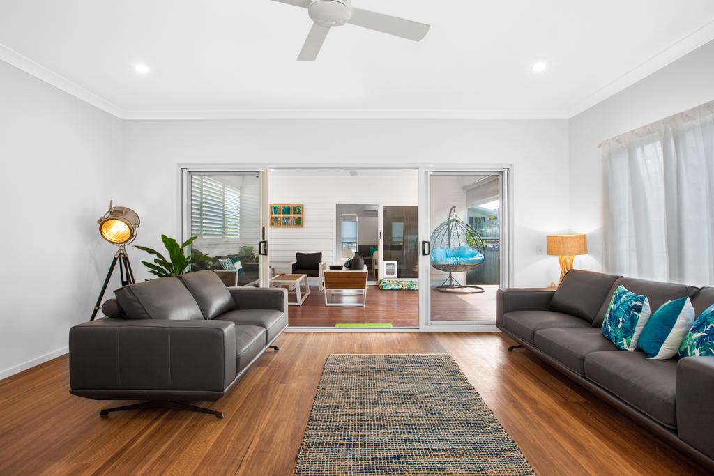 Currumbin Waters QLD Geraldton Accommodation