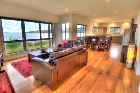 Tides Reach - Geraldton Accommodation 0