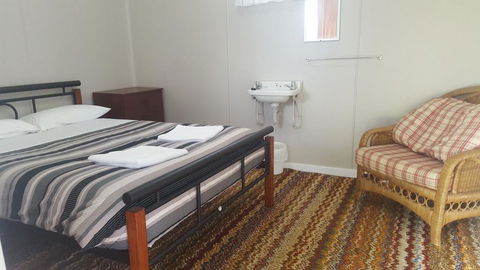 Tingle All Over Budget Accommodation - Geraldton Accommodation 1