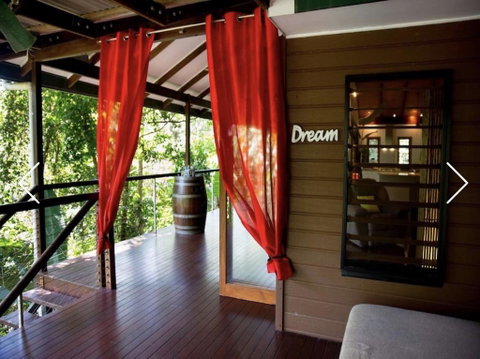 Treetops Retreat Cairns - Geraldton Accommodation 2