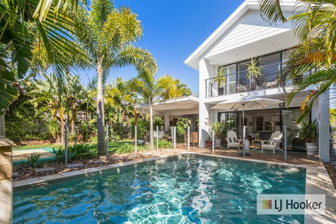 Tropical Oasis - Geraldton Accommodation 0