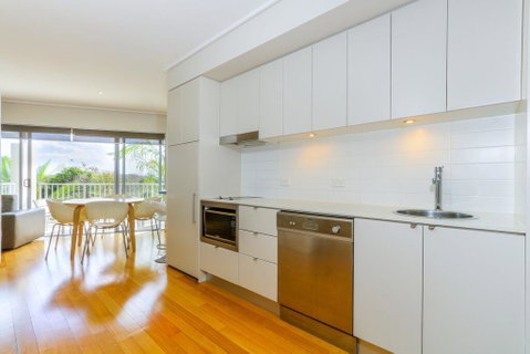 Two Bedroom Resort Apartment - Geraldton Accommodation 3