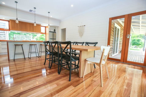 Two Oaks - Geraldton Accommodation 2