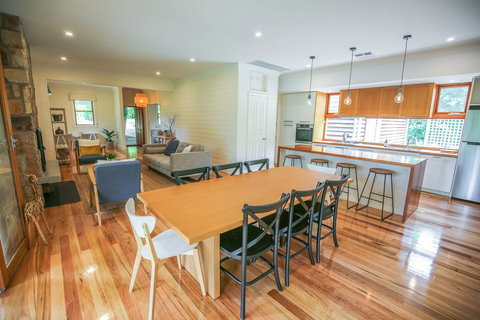 Two Oaks - Geraldton Accommodation 1
