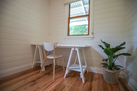 Two Oaks - Geraldton Accommodation 3