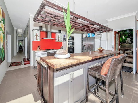 Unique, Tropical Rainforest Getaway - Geraldton Accommodation 3