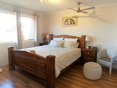 Unwind In This Gorgeous Retreat - Geraldton Accommodation 2