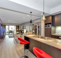 Venetian Canal Apartment-Close to Beaches and Marina - Geraldton Accommodation