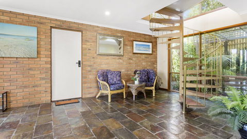 VIEWS AT MCCRAE..... - Geraldton Accommodation 1