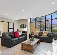 Villa de Marseilles - Melbourne - Geraldton Accommodation