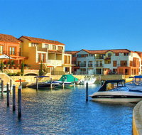 Villa Port Grimaud on Bouvard Island - Geraldton Accommodation
