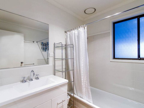 Perfect For Family Fun - Geraldton Accommodation 9