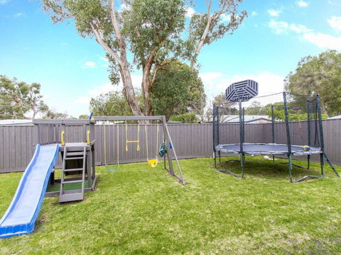 Perfect For Family Fun - Geraldton Accommodation 5