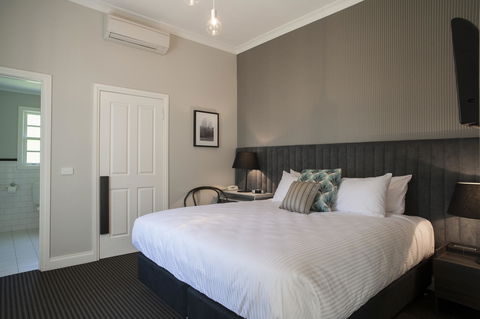 Oscar\'s On The Yarra - Geraldton Accommodation 3