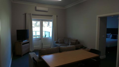 Oscar\'s On The Yarra - Geraldton Accommodation 21