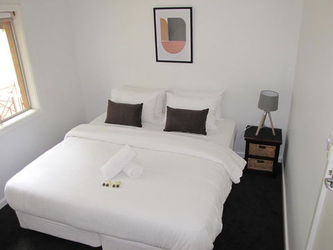 Clarke Street - Geraldton Accommodation 7
