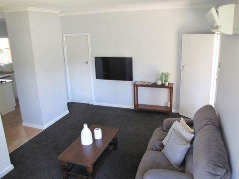Clarke Street - Geraldton Accommodation 5