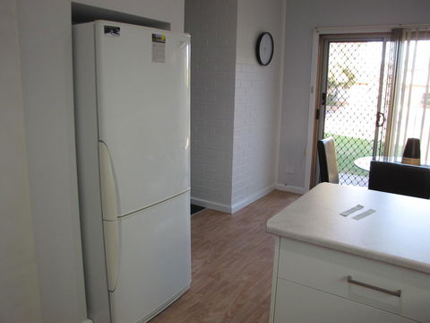 Clarke Street - Geraldton Accommodation 14