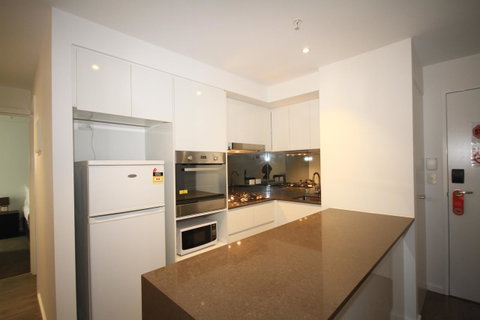 RNR Serviced Apartments North Melbourne - Geraldton Accommodation 13