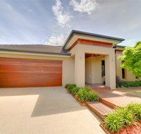 Newington Lakehouse - Geraldton Accommodation