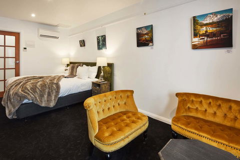 Daylesford Art Motel - Geraldton Accommodation 13