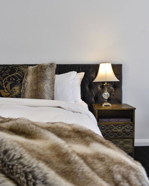 Daylesford Art Motel - Geraldton Accommodation 15